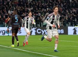 CBA：上海男篮险胜青岛